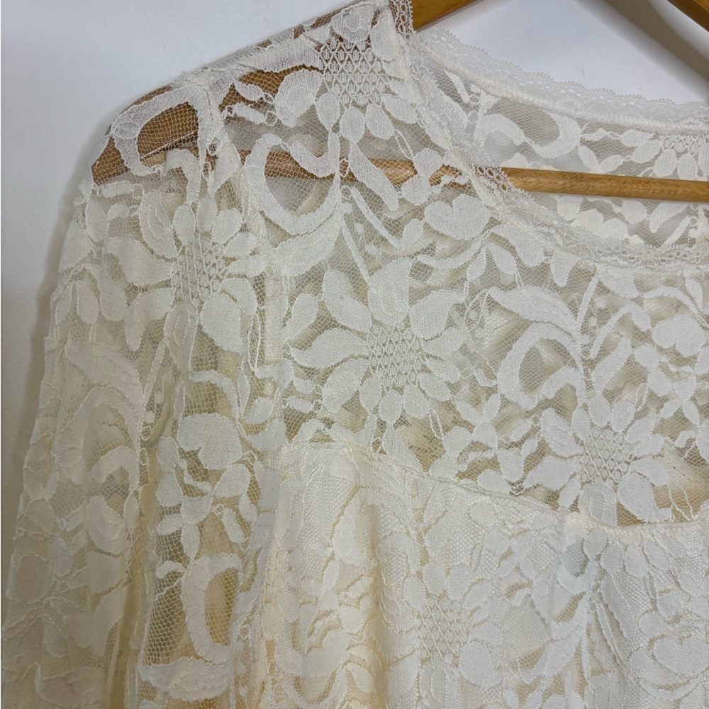 Torrid Ivory Romantic Mesh and Lace Victorian Feminine Top - Picture 3 of 9